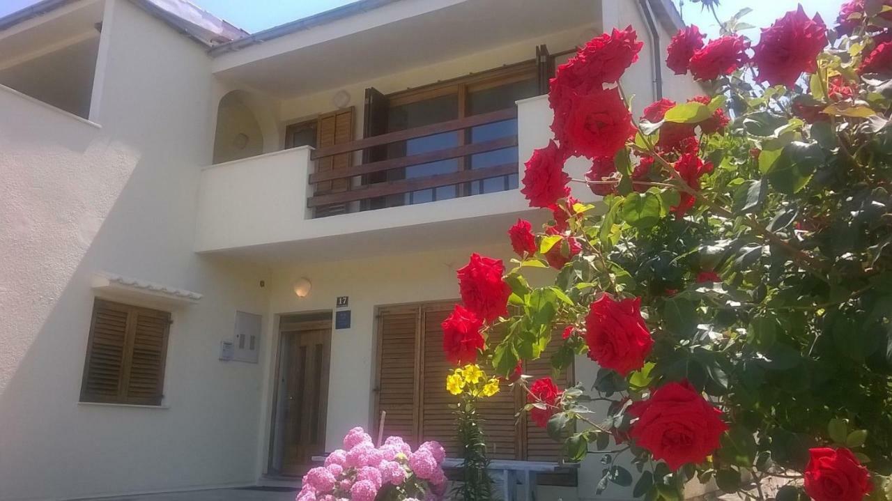 Six Bedroom Holiday Home Matea Ploce  Exterior photo